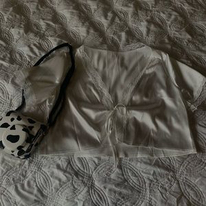 White silky top 🤍✨